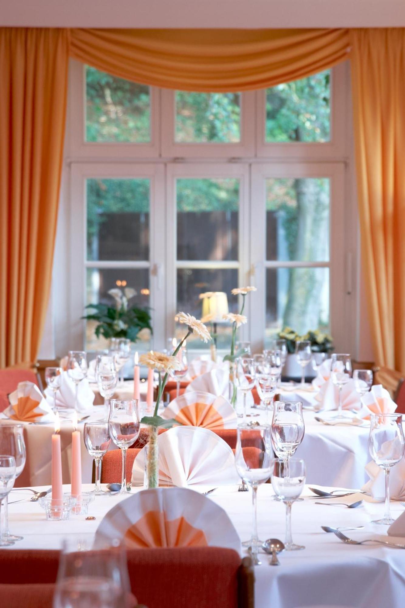 Moorland Hotel Am Senkelteich Vlotho Bagian luar foto