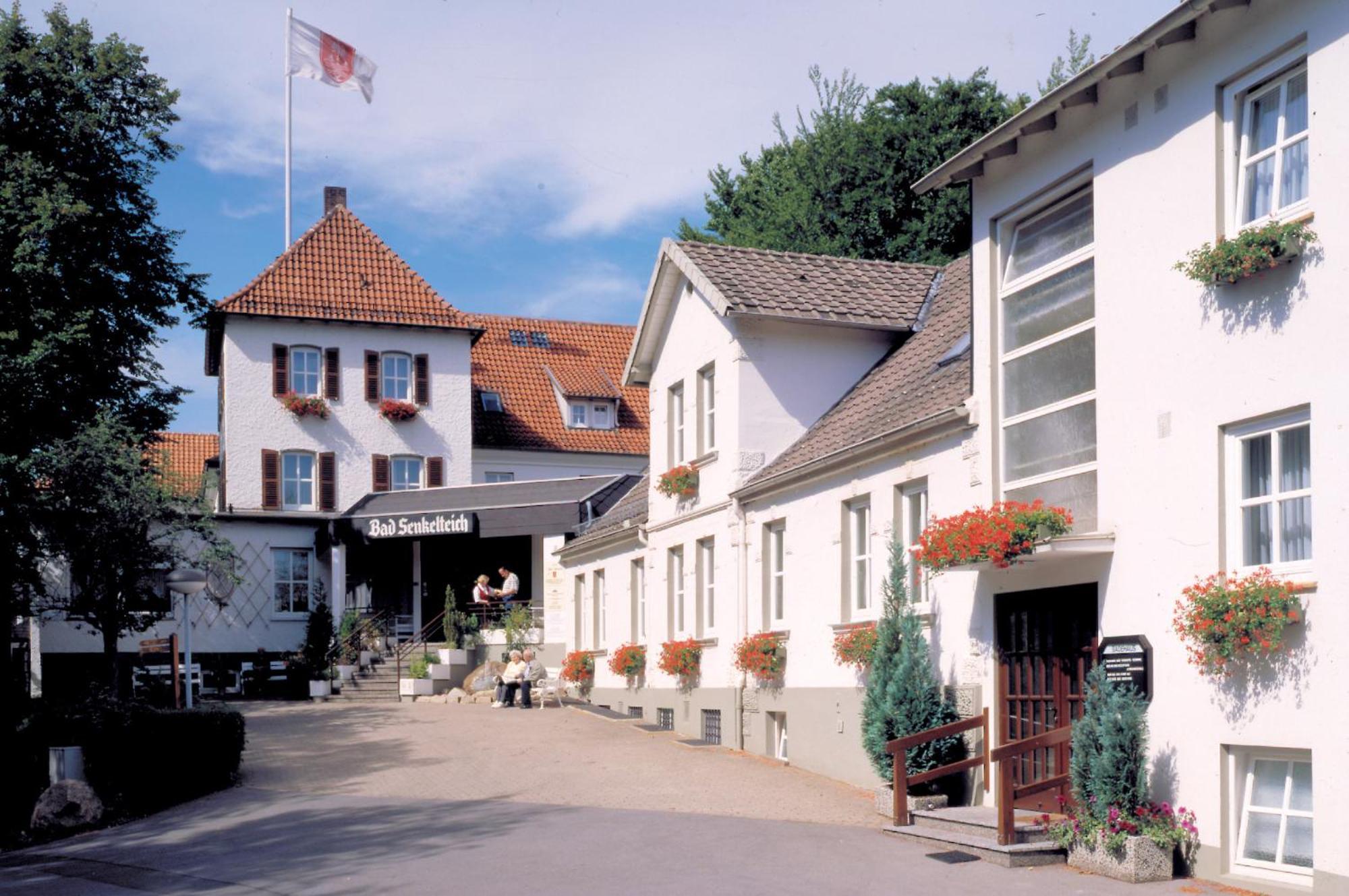 Moorland Hotel Am Senkelteich Vlotho Bagian luar foto
